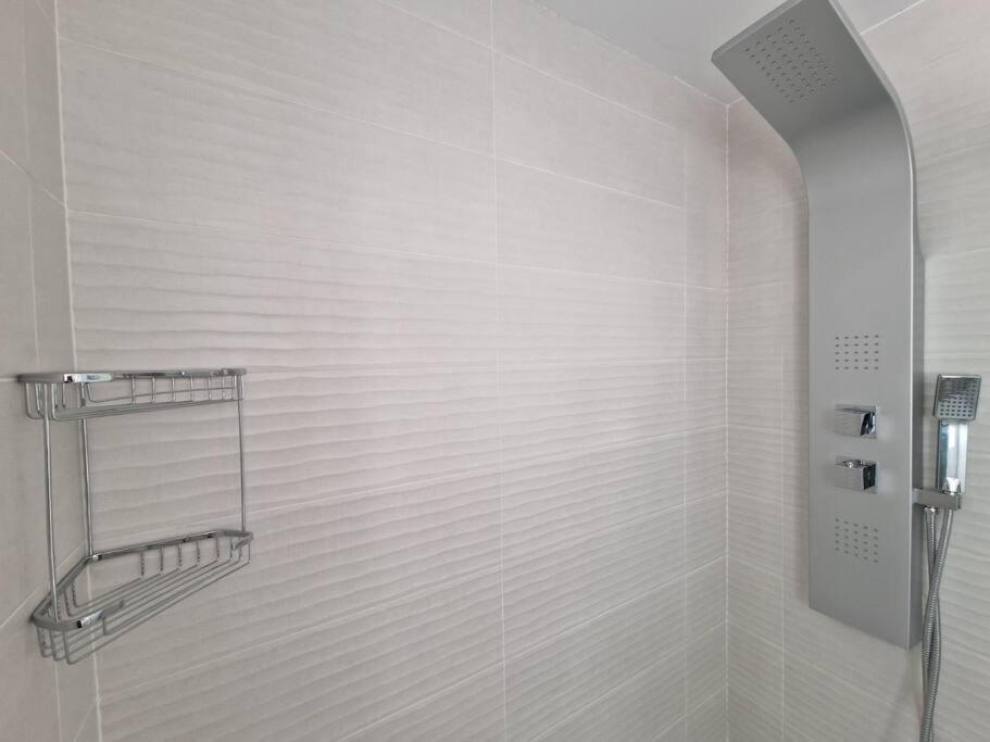 Moderno Apartamento Sevilla Zona Nervion. Wifi/Ac מראה חיצוני תמונה